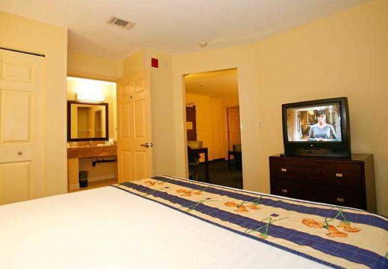Best Western Hesperia-Victorville Suites Δωμάτιο φωτογραφία